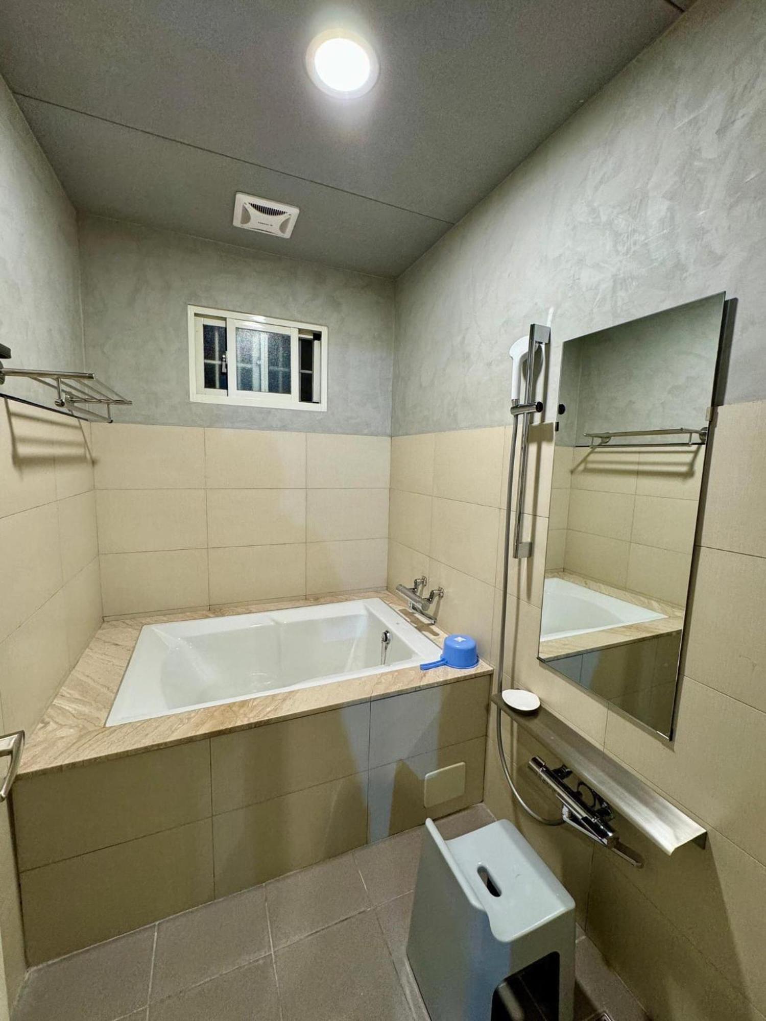 Tu Wei 192 Homestay Zhuangwei Exterior foto